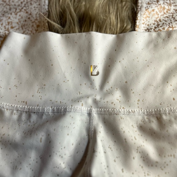 Buff Bunny White Speckled Leggings - Picture 4 of 8